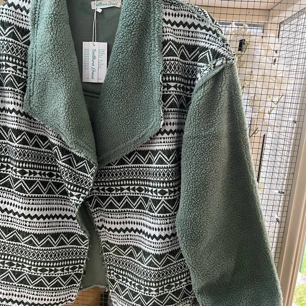 Southern Grace Green Southwest Patterned Women's Fleece Jacket L-XL - Picture 4 of 7